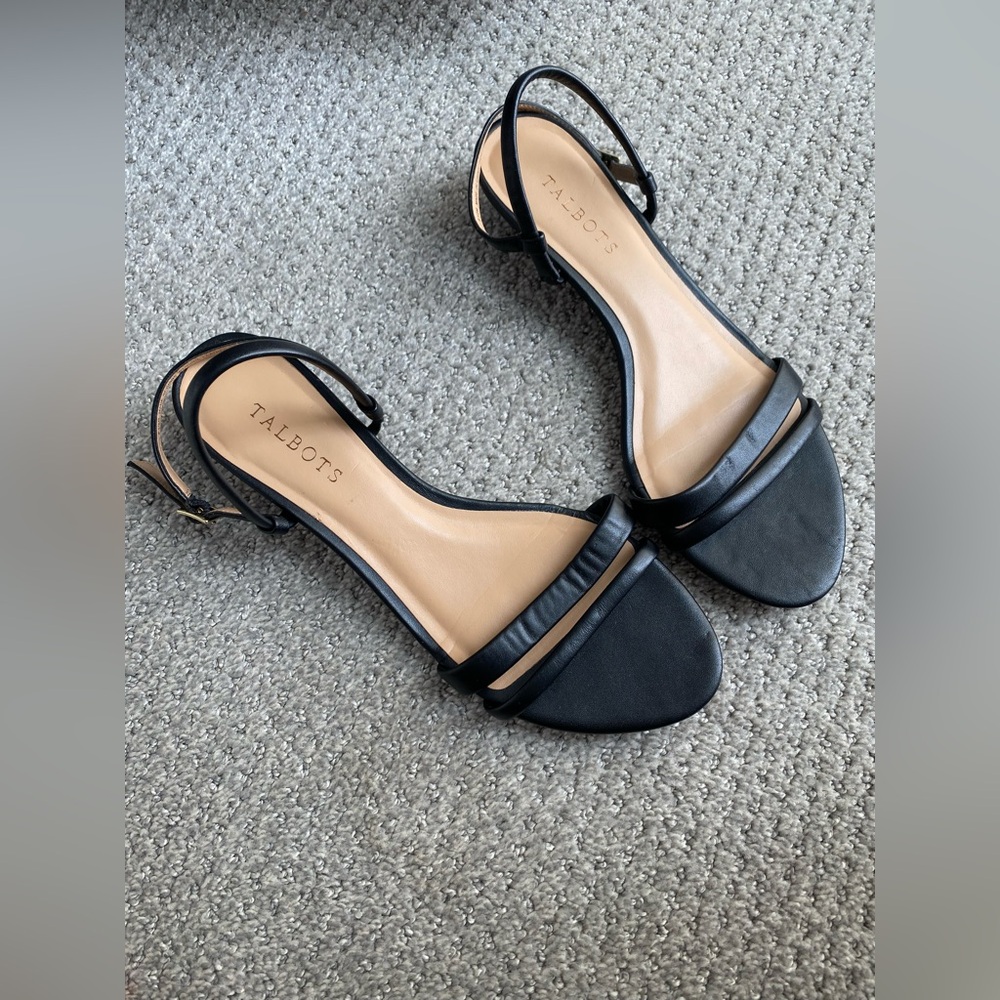 Talbots black strappy wedge sandals size 9.5